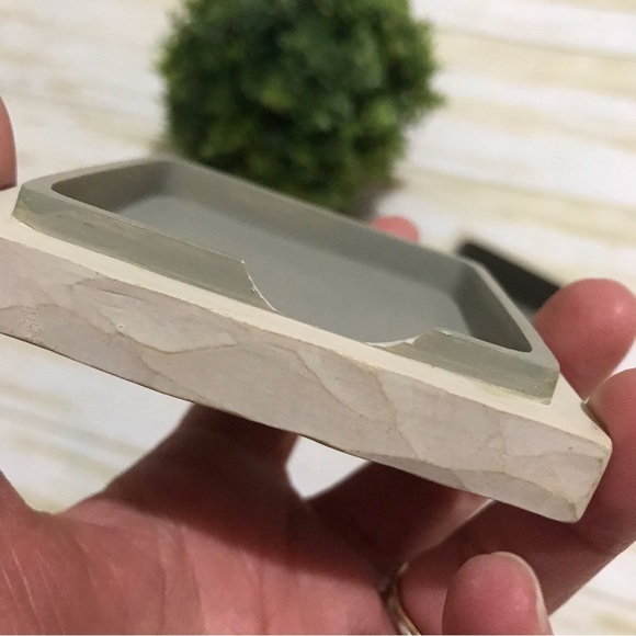 Willow Tree From The Heart Love Heartfelt and True Keepsake Memory Trinket Box - Picture 3 of 9